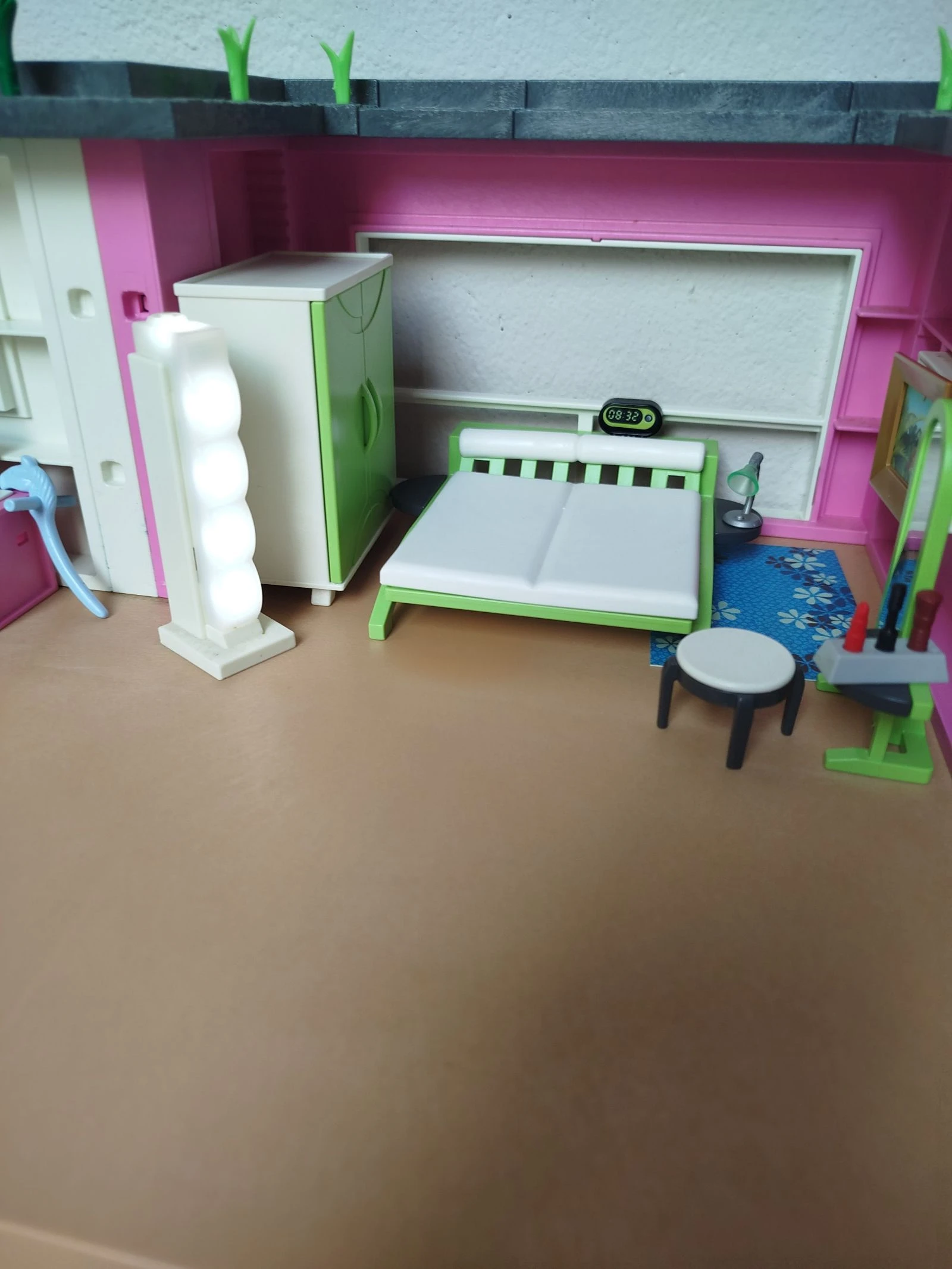 Casa Playmobil grande com móveis, figuras e acessórios – Completa – photo 4